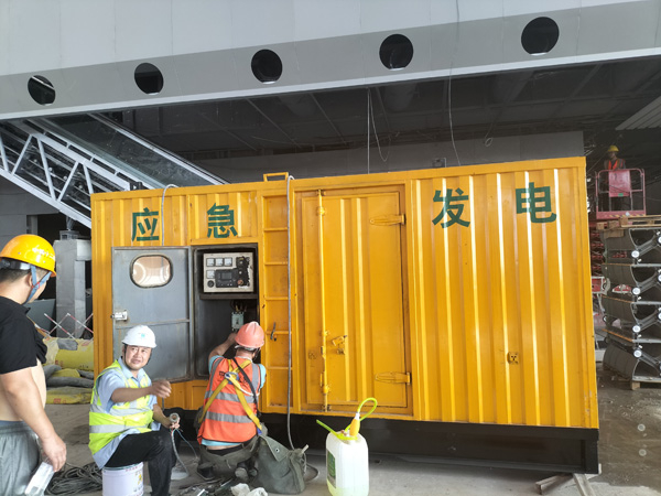 互助怎样判断空气滤清器是否需要更换？